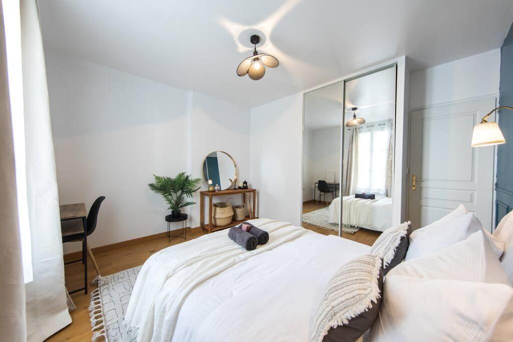 Appartement Lumineux 2 Chambres Coeur De Tours Esterno foto
