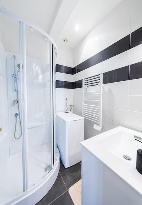 Appartement Lumineux 2 Chambres Coeur De Tours Esterno foto