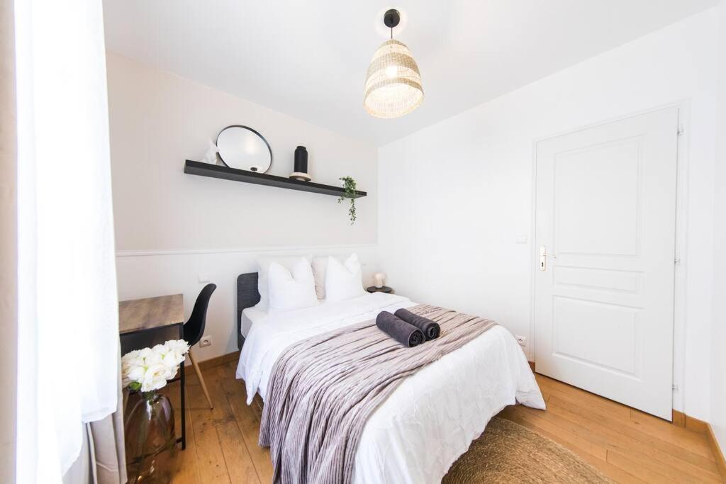 Appartement Lumineux 2 Chambres Coeur De Tours Esterno foto