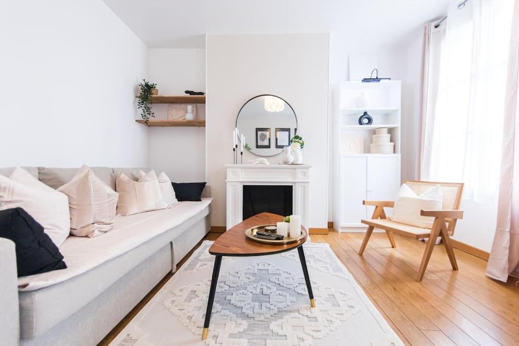 Appartement Lumineux 2 Chambres Coeur De Tours Esterno foto